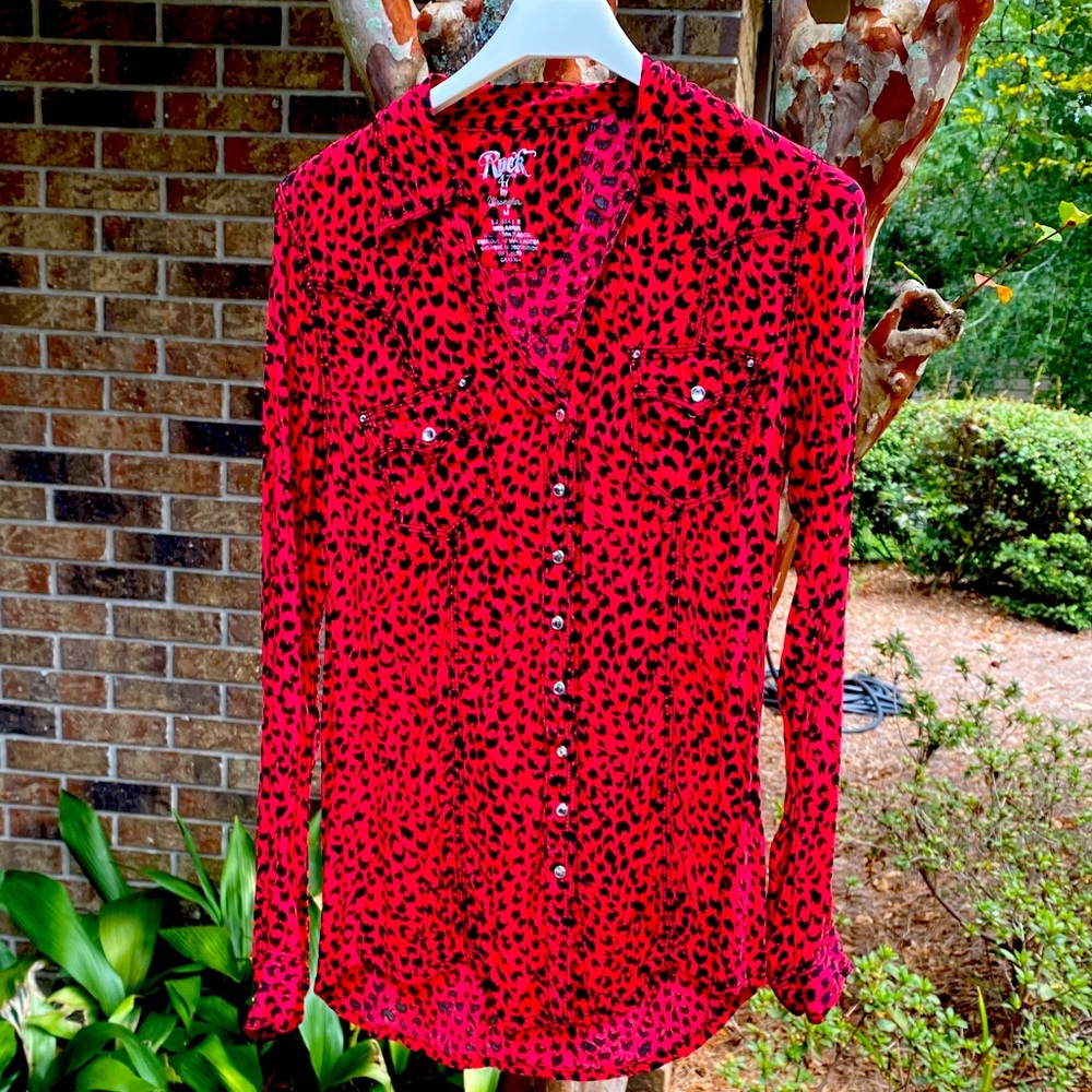 Red Leopard Print Long-Sleeve Shirt -🔥🌶️🍒🍒
